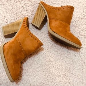 Suede Clog / Booties